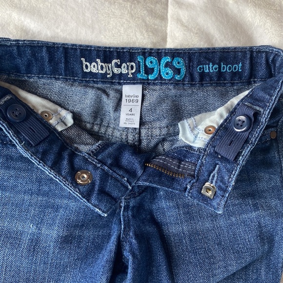 Baby Gap Boot Cut Jeans, Size 4T - Picture 6 of 8